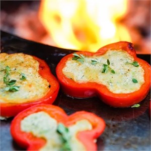 Панкейки из цыпленка с овощами и зеленью в кольце из болгарского перца, 90 гр. 2111