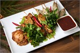 МИКС МЯСО-ГРИЛЬ В АССОРТИМЕНТЕ С СОУСОМ "БАРБЕКЮ", 900/150/50 гр. 8104